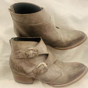 Freebird by Steven Distressed Grey Saga Booties